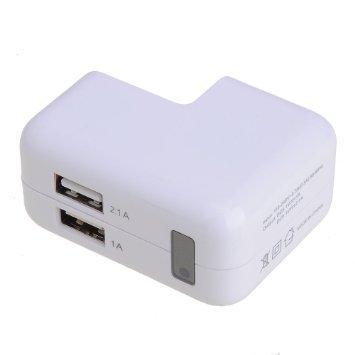 מצלמה נסתרת במטען לבן