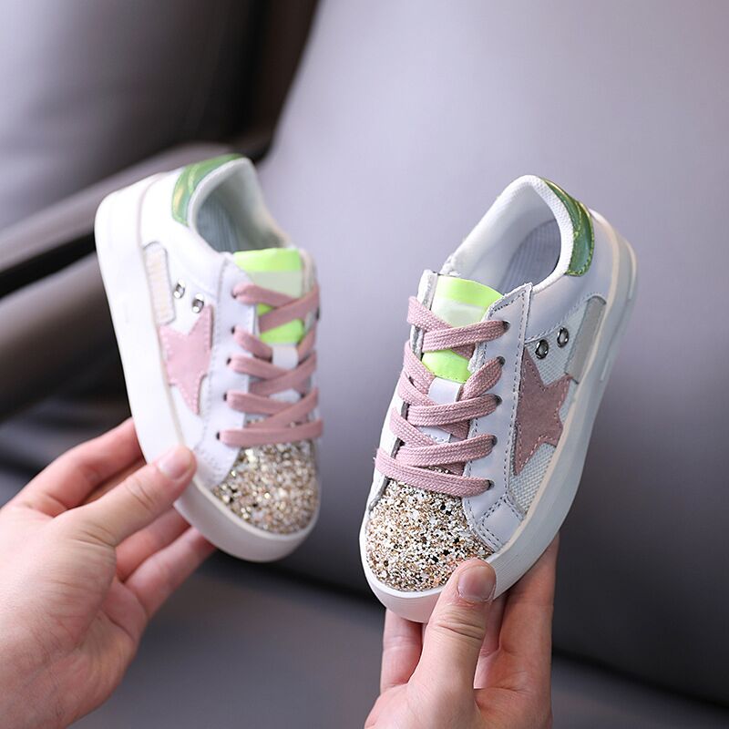 מכשיר הקלטה בנעל