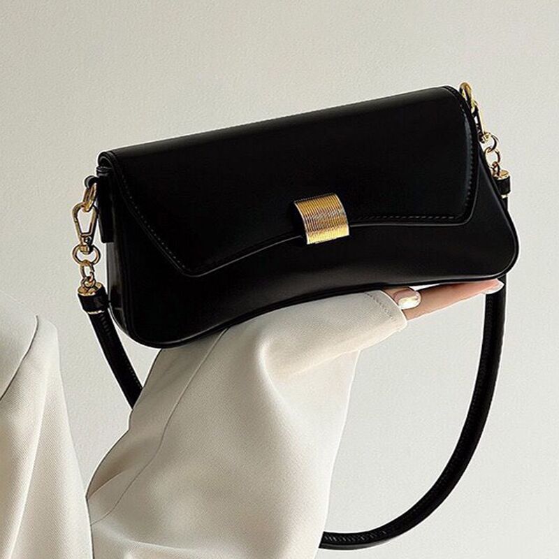 מצלמה נסתרת בתיק לאישה רצועת עור