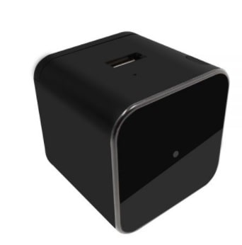 מצלמה נסתרת בשנאי wifi