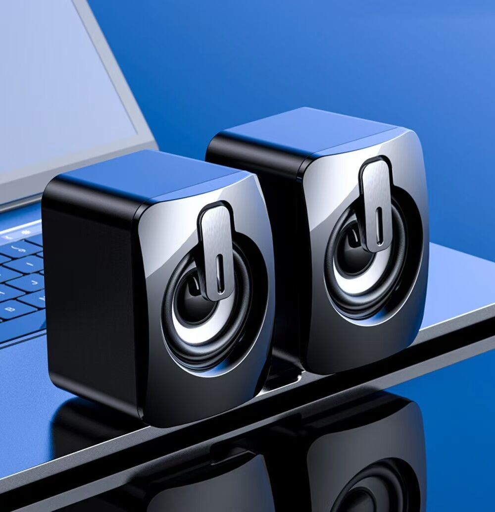 מצלמה נסתרת בתוך רמקול למחשב