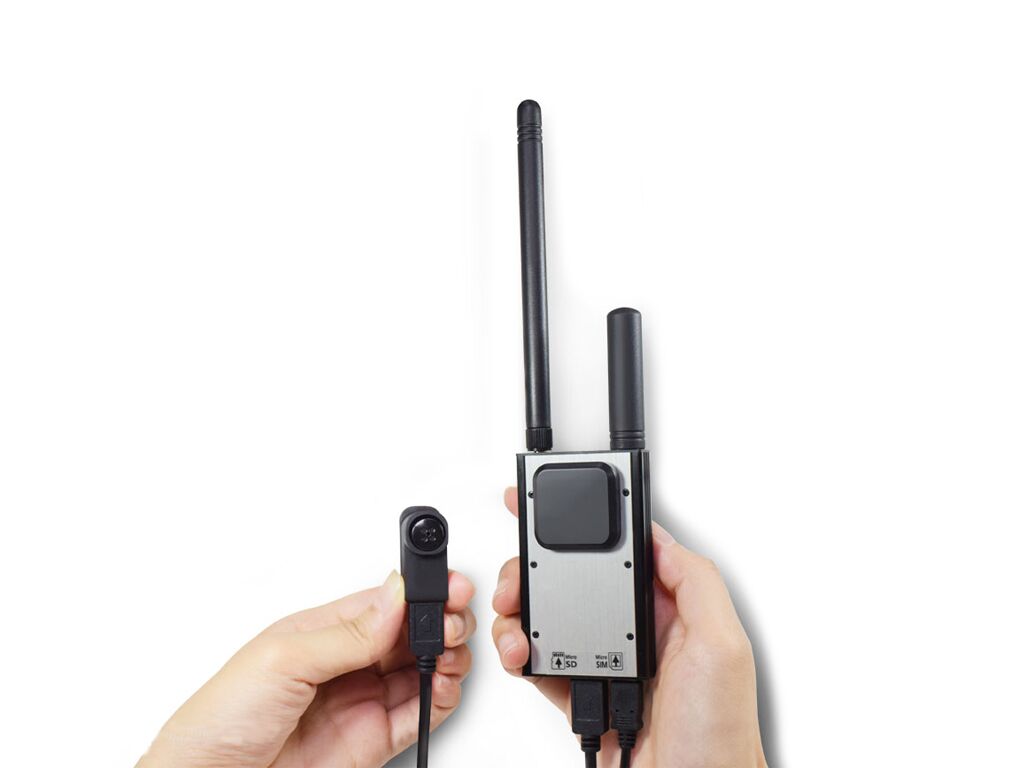 מצלמה נסתרת בכפתור 4G